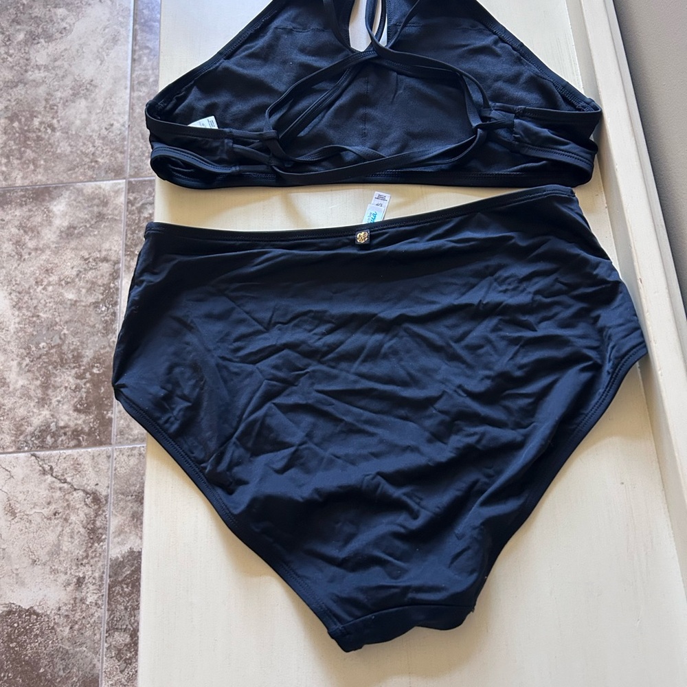 La vie en Rose aqua 2 piece swimsuit. - Picture 5 of 6